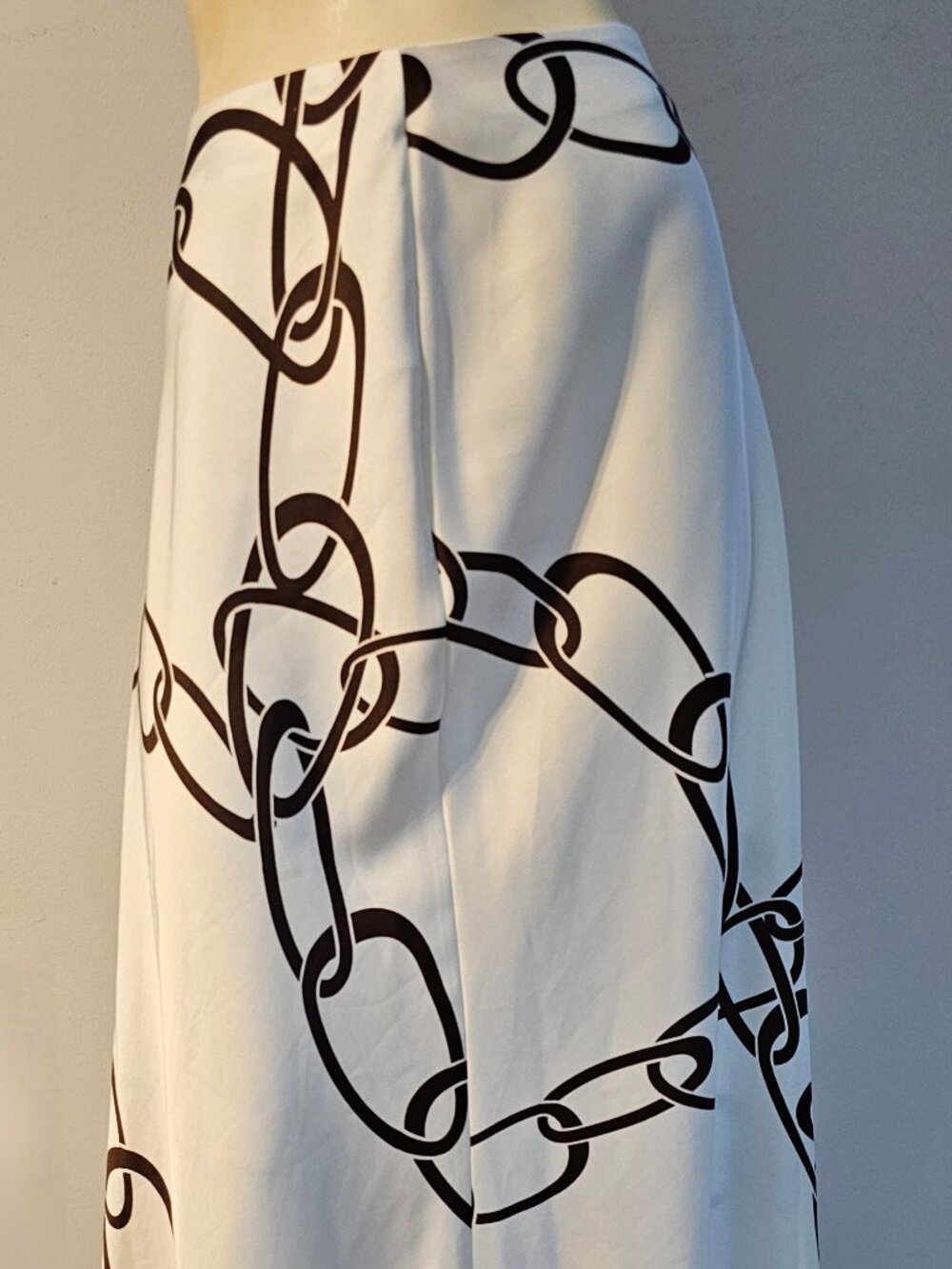 Vintage Worthington Ivory Midi Skirt w Brown Link